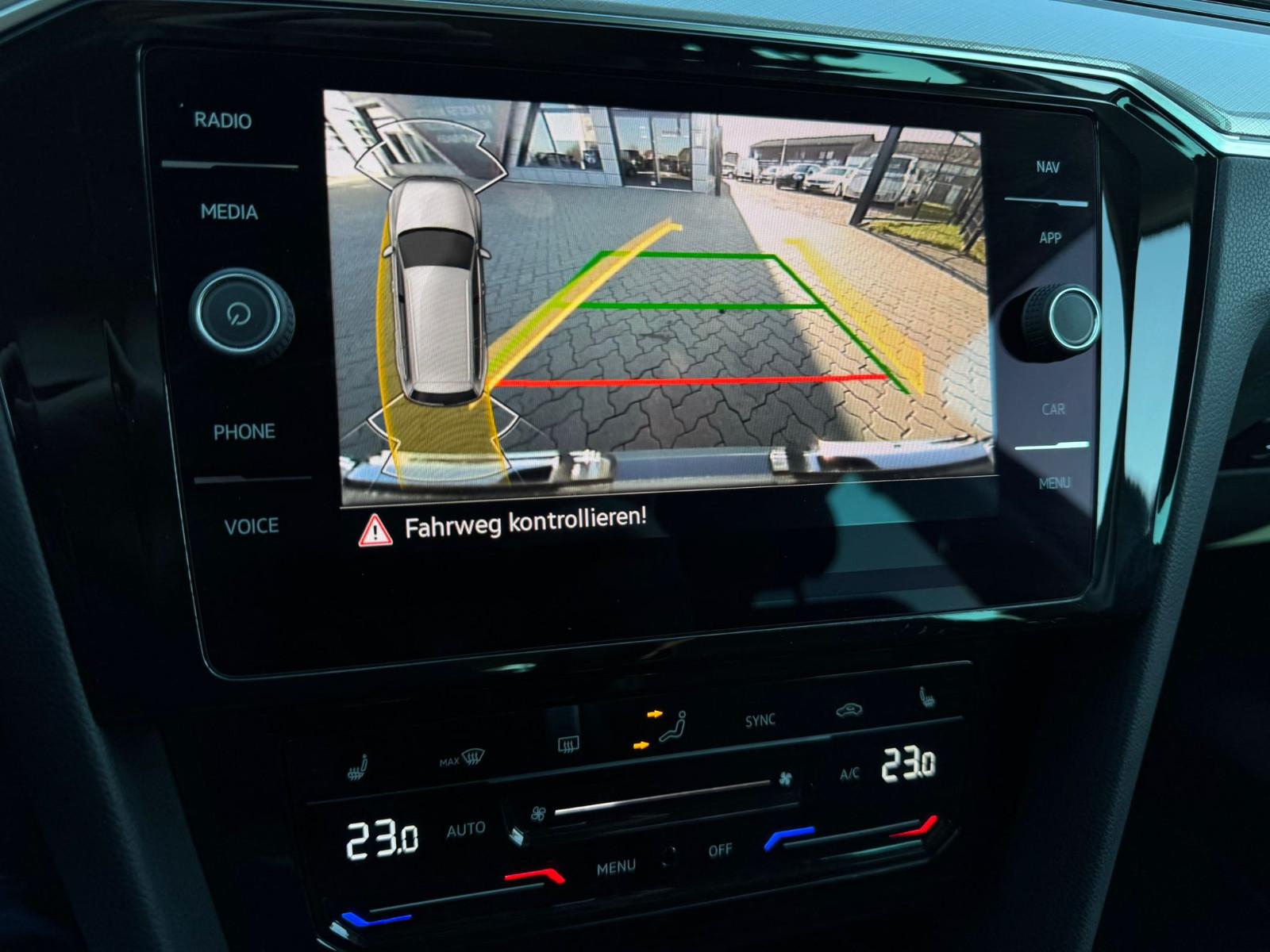 Volkswagen Passat 2.0 TDI DSG Business LED ACC KAM, миниатюра 3
