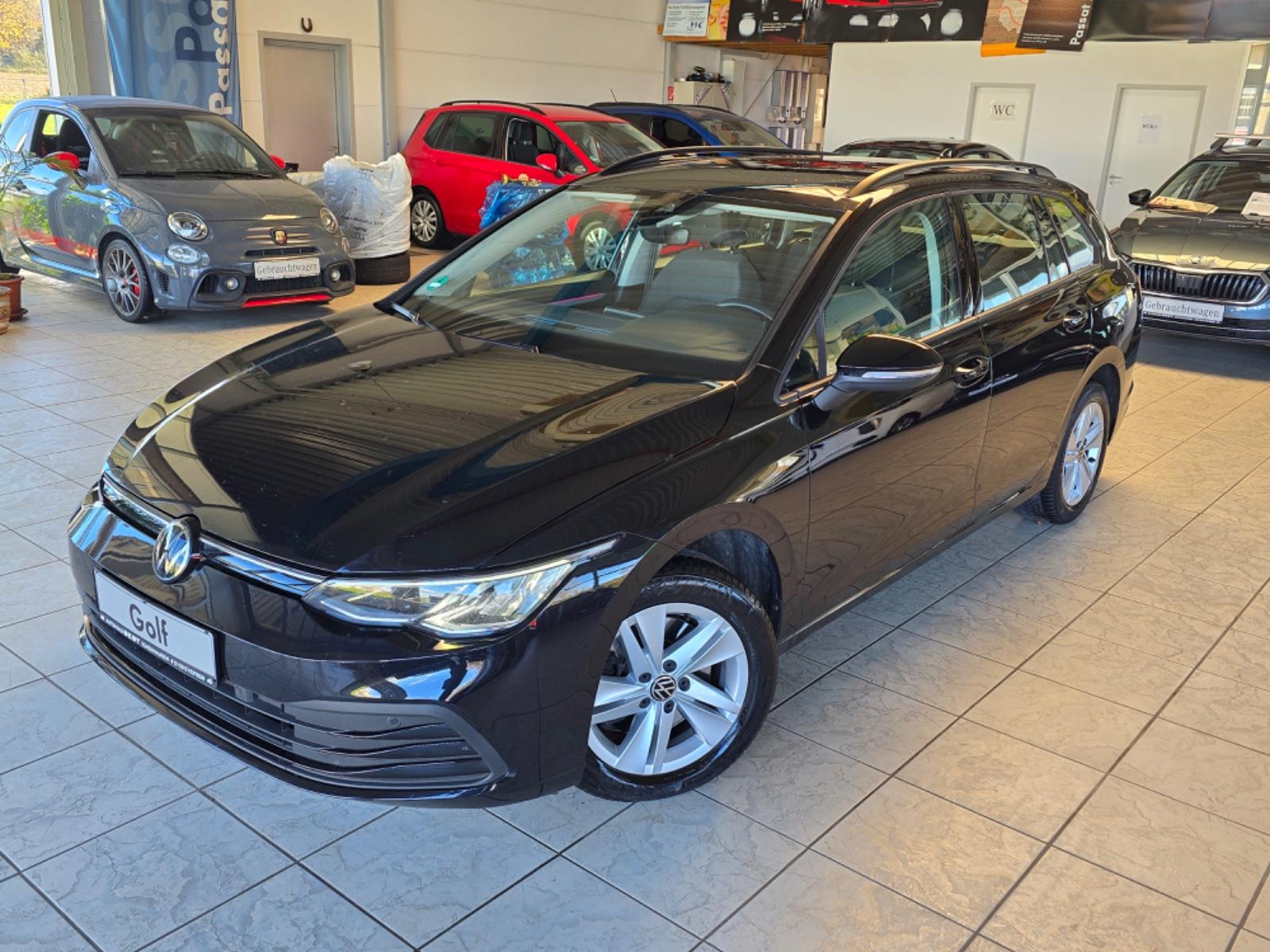 Volkswagen Golf VIII Variant Life 2.0 TDI LED ACC NAVI SHZ