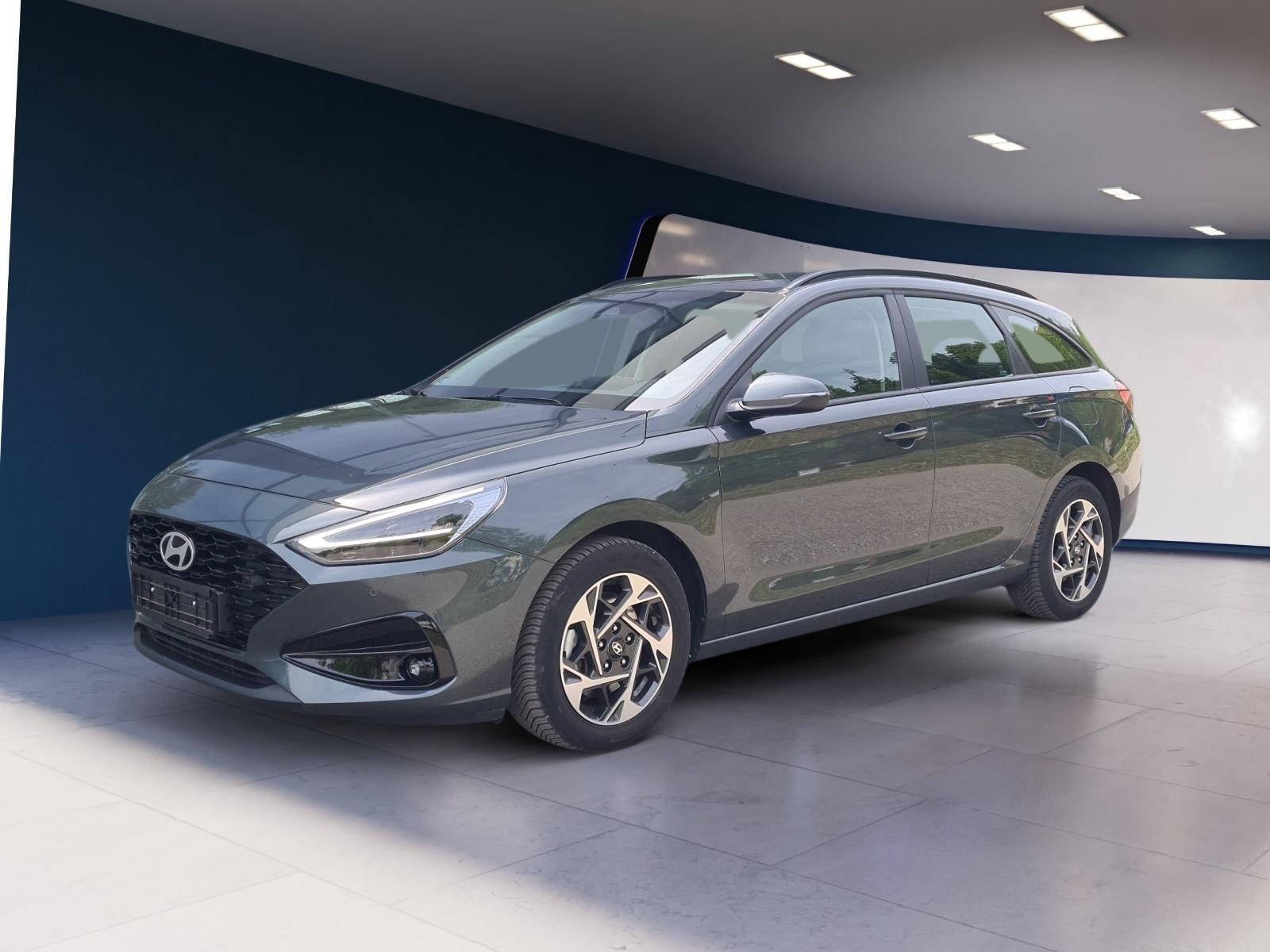 Hyundai i30 Kombi Advantage cw vAHK Navi LED DAB Kame...