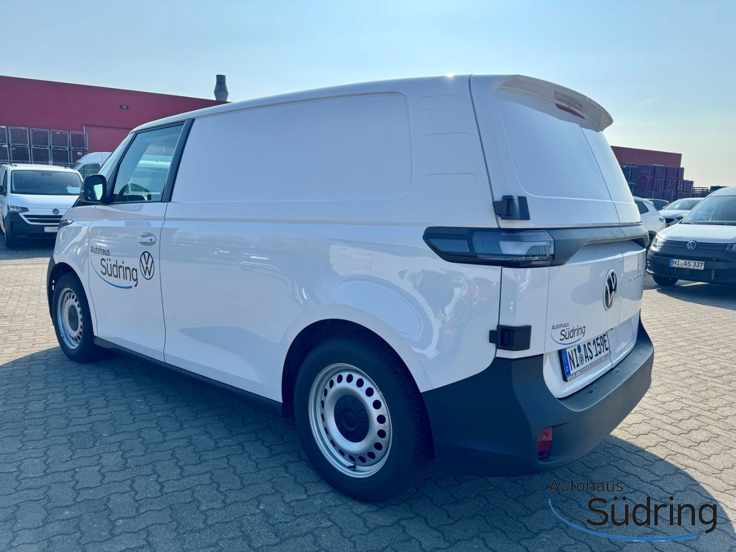 ID. Buzz Cargo StandHZG AHK Navi LED ACC Rückfk.