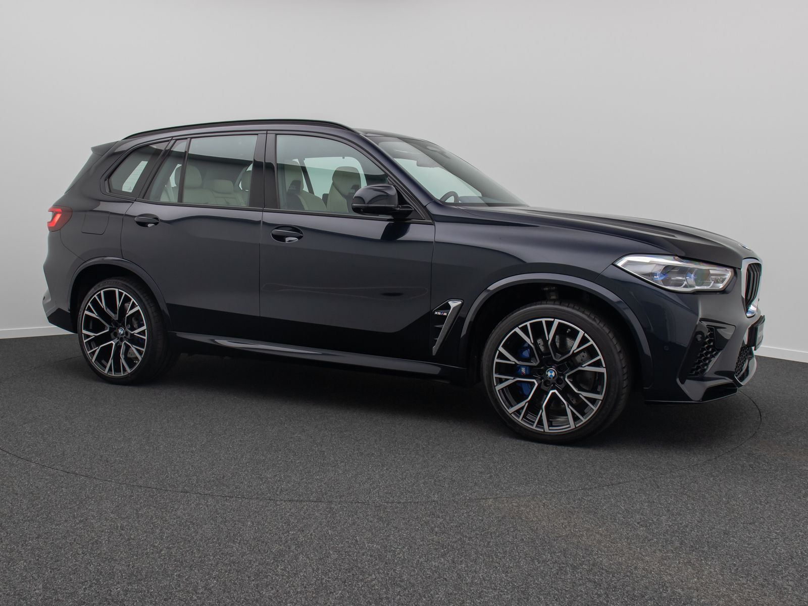 Fahrzeugabbildung BMW X5 M FondEntert NightVision TV SkyLoung MegaVoll