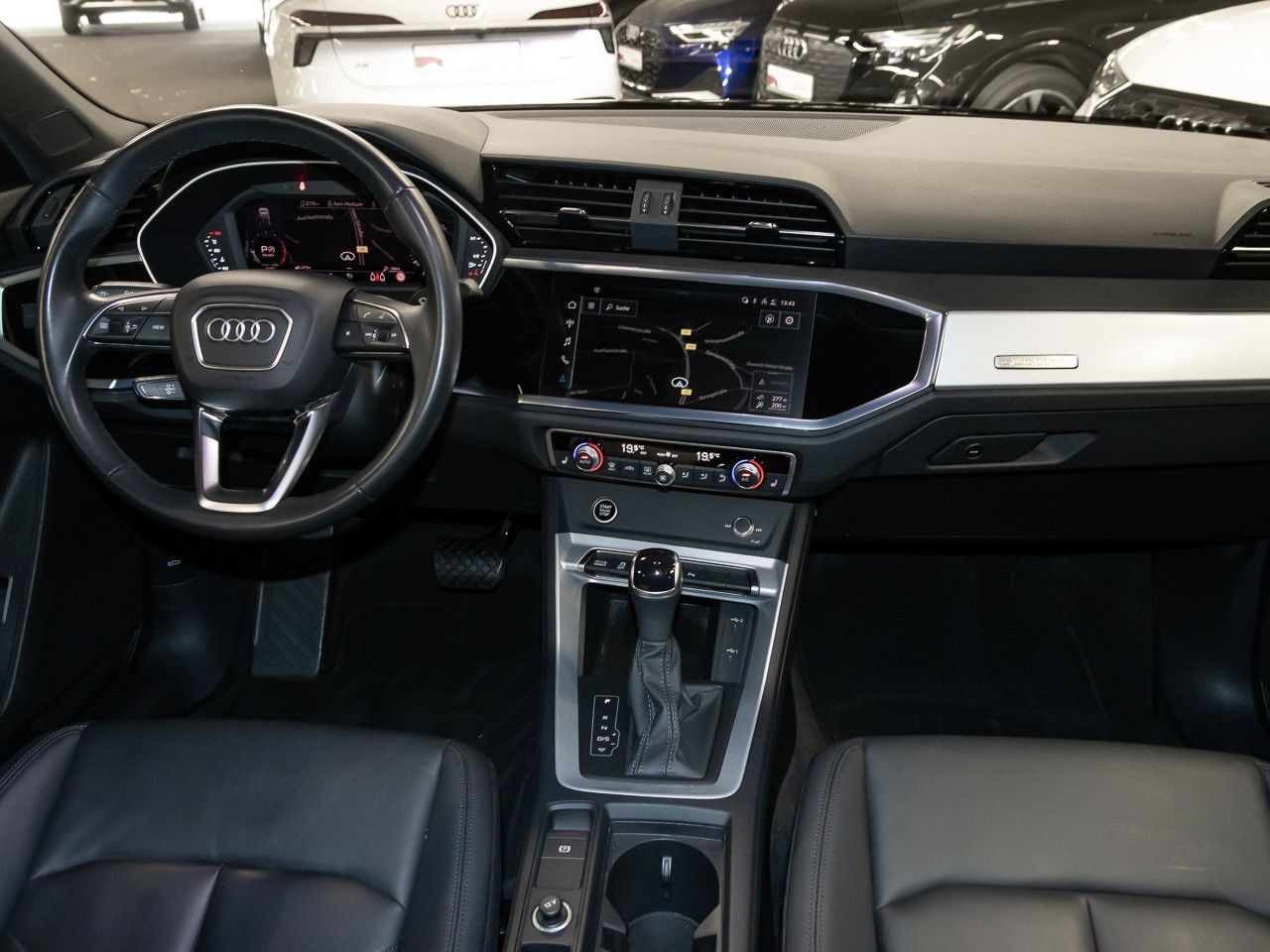 Audi Q3 Sportback 40 TFSI quattro Keyless LED Navi+ foto 12