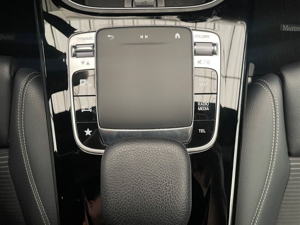 Fahrzeugabbildung Mercedes-Benz A 180 Progressive Navi LED SHZ SpurH ParkAss DAB