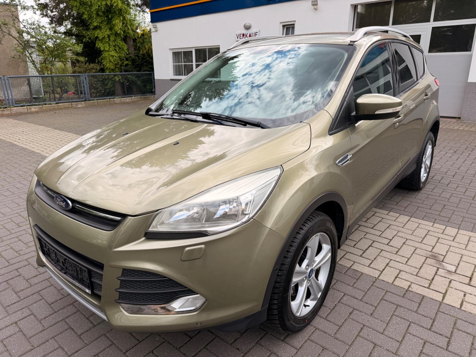 Ford Kuga Trend Vollscheckheft ,1 Hand,Zahnriemenneu