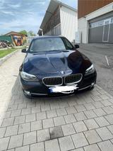 BMW 523i XI Automatisch Benzin Navigation  - blaue BMW 523