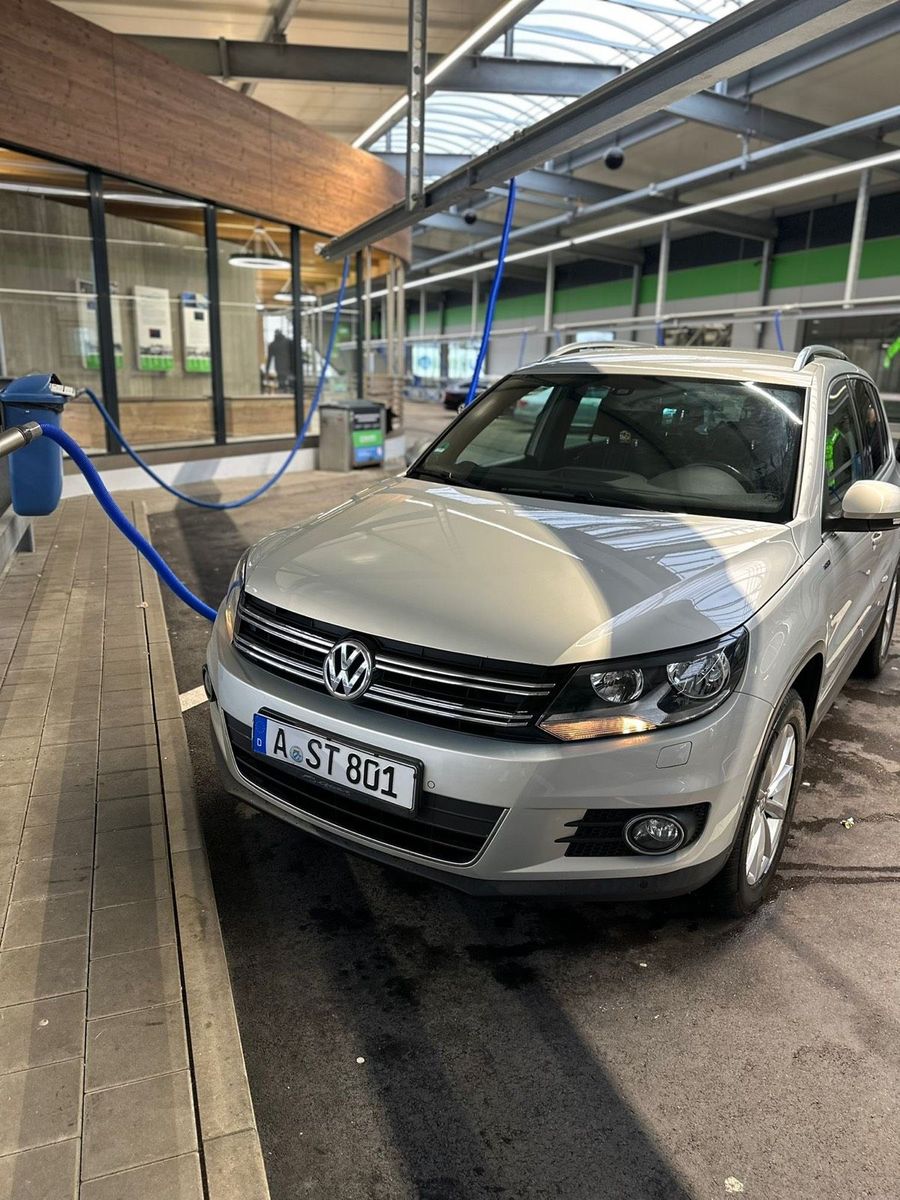 VW VW Tiguan 2.0 TDI BlueMotion  TÜV Neu  N...