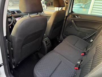 Skoda Yeti Drive+BiXenon+AppC+Shz+Klimaaut.+Temp+Navi