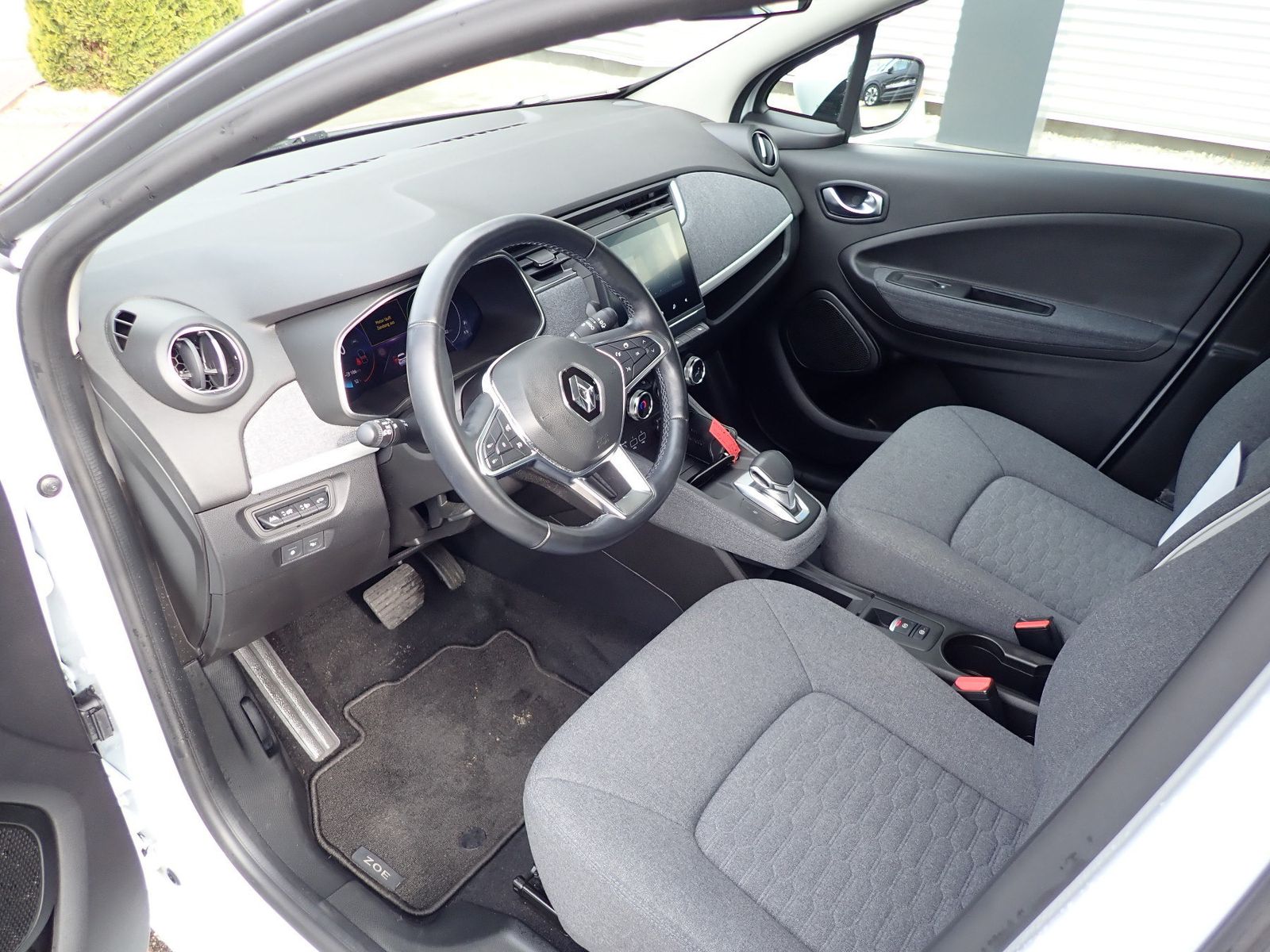 Fahrzeugabbildung Renault ZOE Z.E.50 R110 EXPERIENCE/INKL.BATTERIE/CCS/RFK