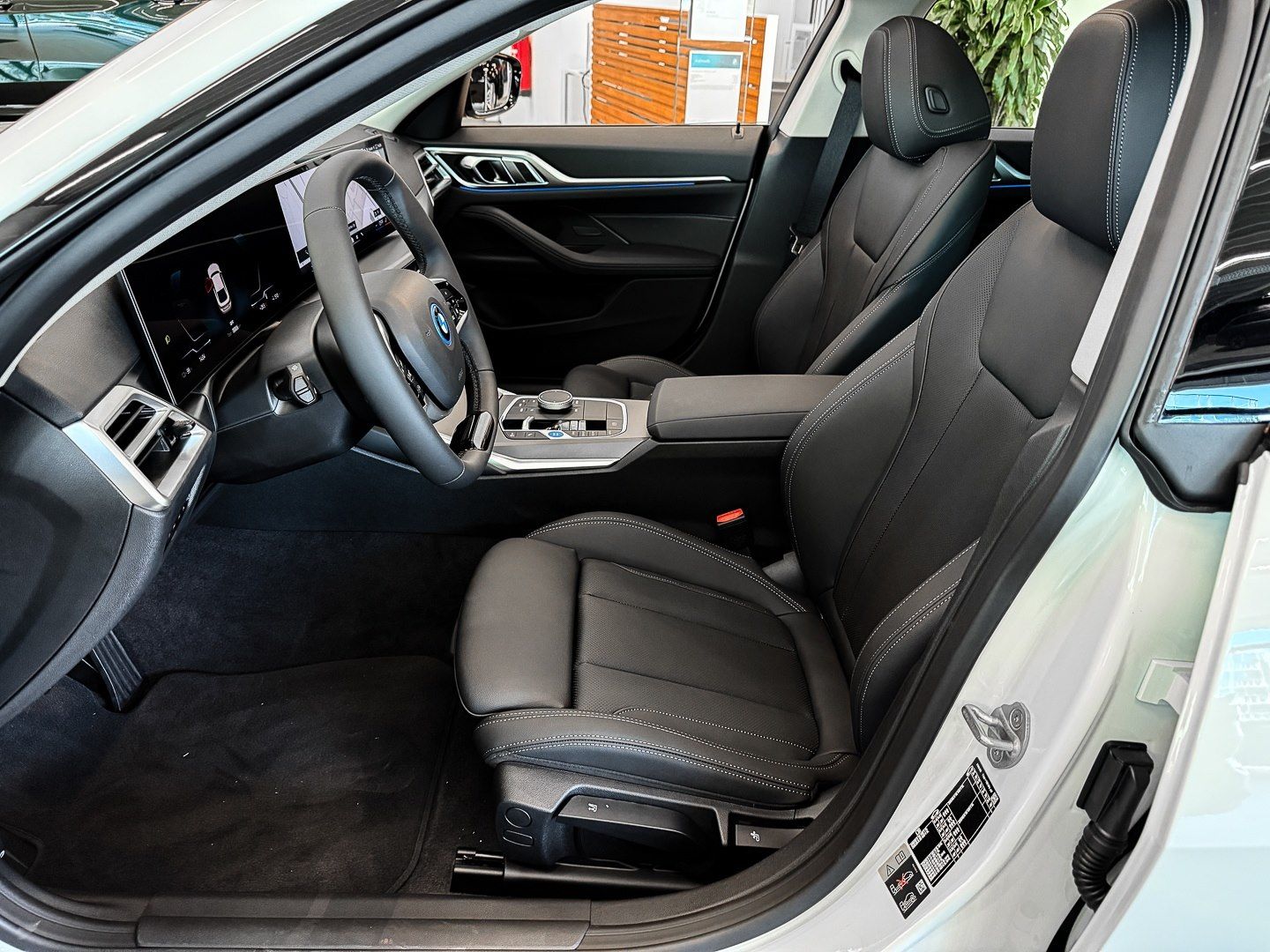 BMW i4 - Bild 13