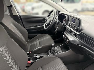 Hyundai i20 - 12