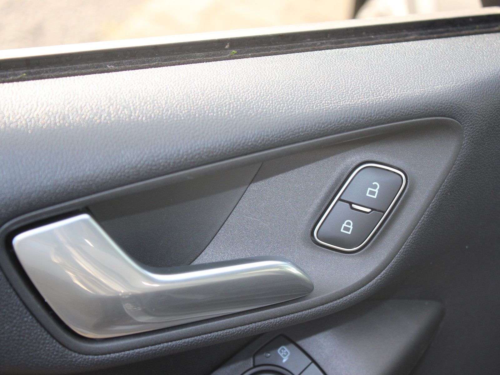 Fahrzeugabbildung Ford Fiesta Active 1,0 EcoBoost Hybrid