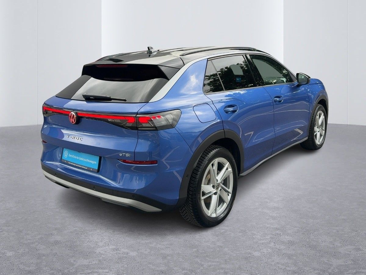 Volkswagen T-Roc 1.5 eTSI DSG Life AppConnect ParkAssist foto 5