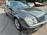 Mercedes-Benz E 320 E -Klasse Lim. E 320 CDI Avantgarde - gebrauchte Mercedes-Benz E 320 aus dem Jahr 2005
