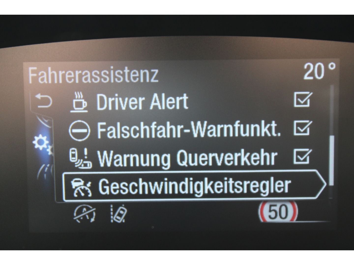 Fahrzeugabbildung Ford Focus Turnier Vignale ACC LED TWA Pano AHK RFK W