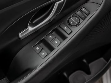 Hyundai i30 1.0 YES! Plus Kombi Navi LED CarPlay Kamera
