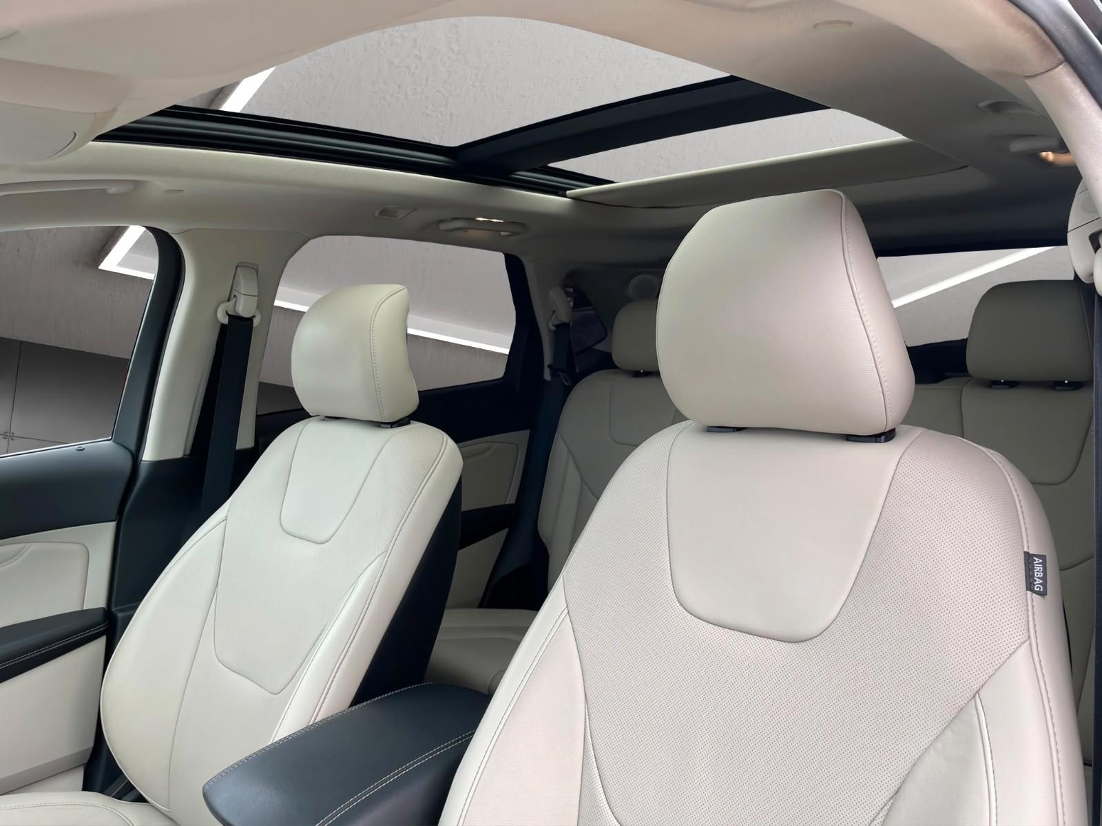 Ford Edge Titanium 4x4 AHK PANO STANDHZNG SITZKLIMA