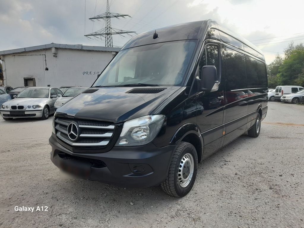 Image of Mercedes-Benz Sprinter