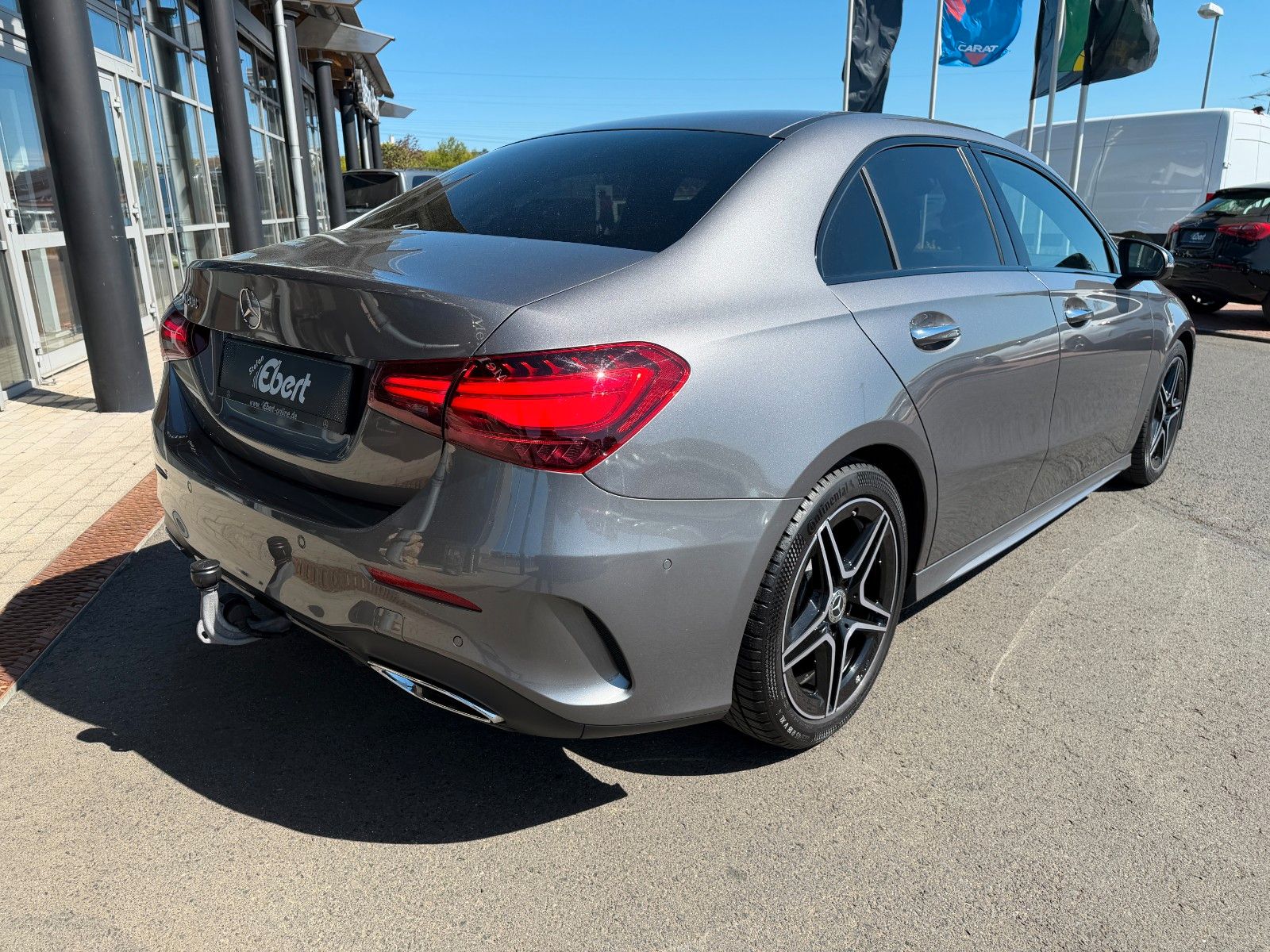 Fahrzeugabbildung Mercedes-Benz A 200 Limousine AMG NIGHT+AHK+MEMORY+360°+Ambien