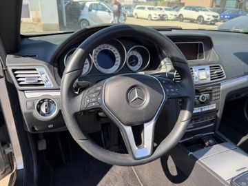 Mercedes E 200 - 11