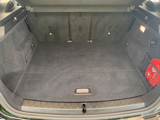 Fahrzeugabbildung BMW 220d Active Tourer Automatik+Advantage+Navi+AHK