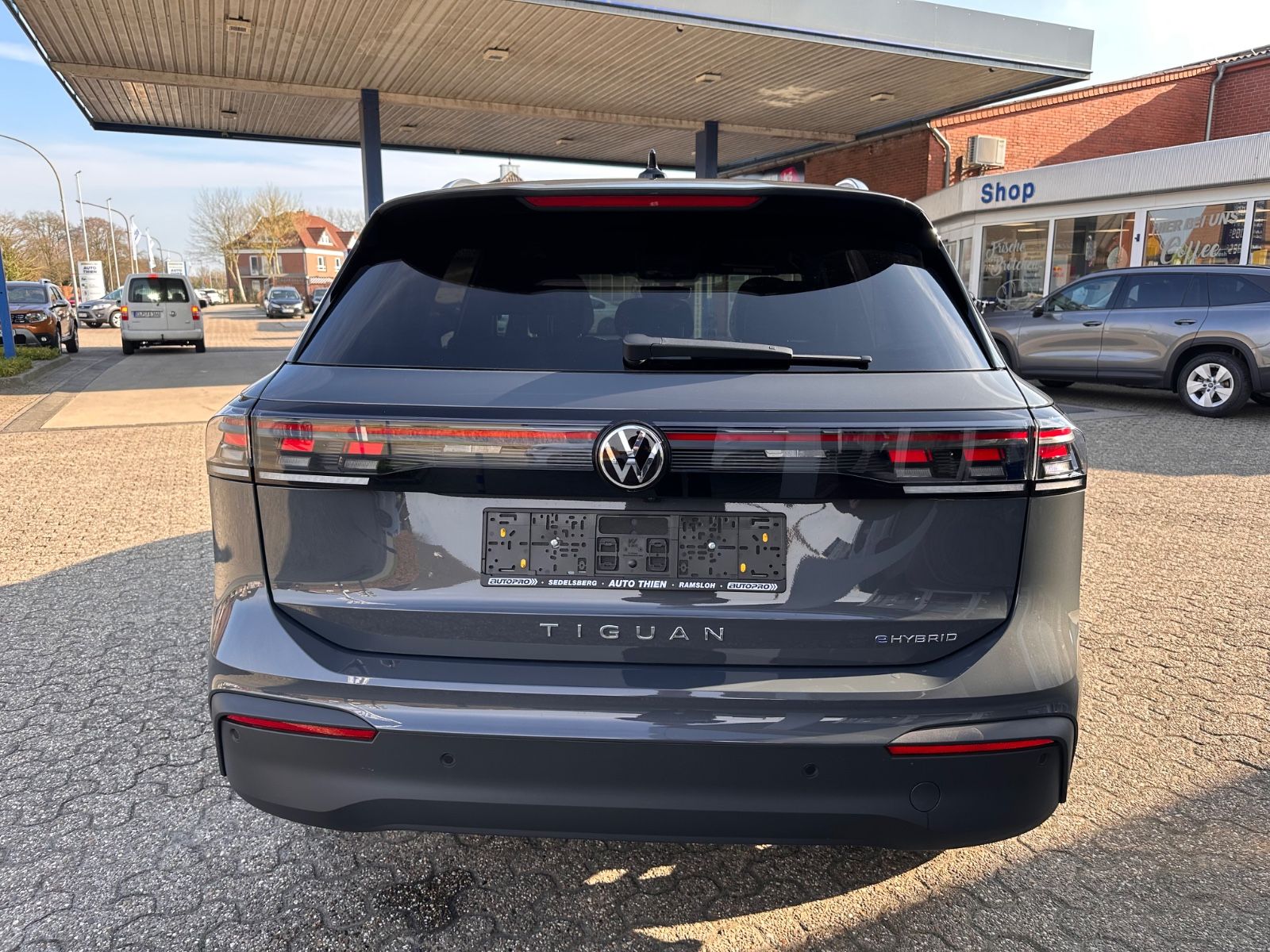 Fahrzeugabbildung Volkswagen Tiguan Life 1.5 e-Hybrid DSG ACC/APP/PDC/LED+
