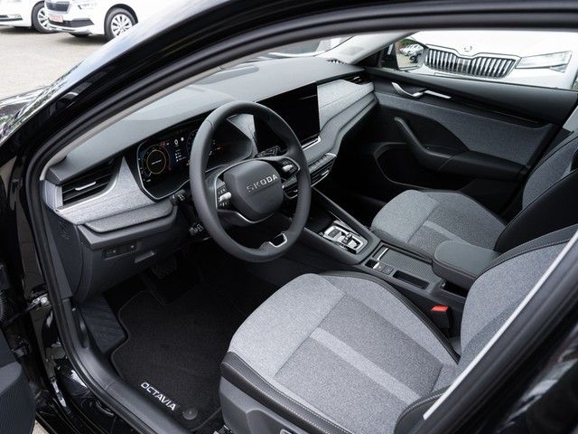 Octavia Combi 2.0 TDI Tour DSG AHK+NAVI+WINTER+R