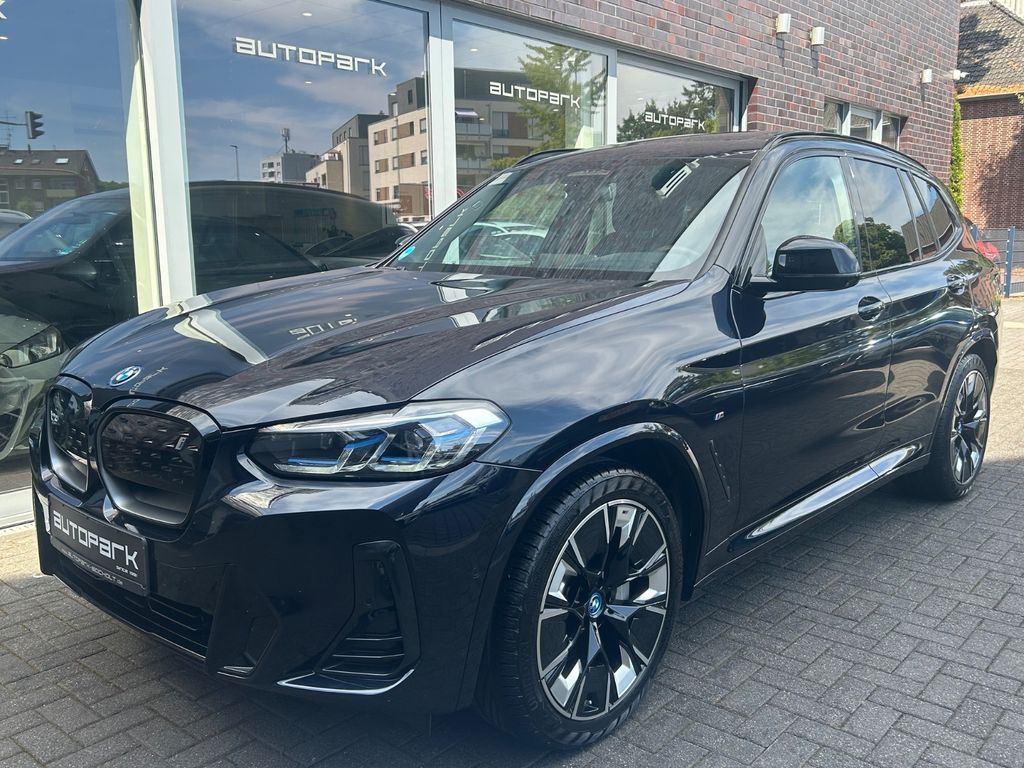 Image of BMW iX3