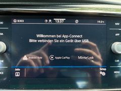 Fahrzeugabbildung Volkswagen T6.1 Multivan 2.0TDI DSG AHK*NAVI*LED*KAMERA*3xK