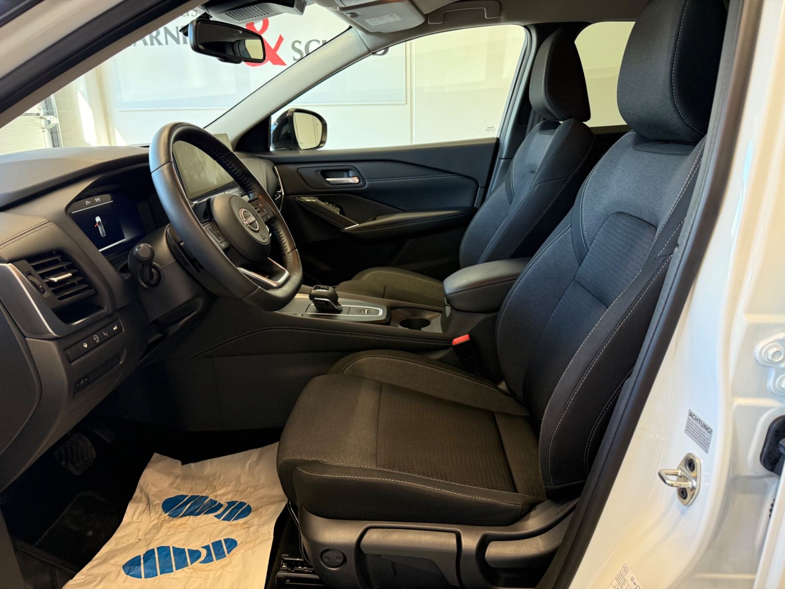 Fahrzeugabbildung Nissan Qashqai N-Connecta 1.3DIG-T Business Technologie