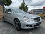 Mercedes-Benz E 280 4Matic*MB SCHECKHEFT* - Mercedes-Benz E 280 mit Benzin-Antrieb