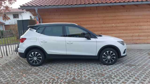 SEAT Arona 1.5 TSI 110kW FR /8-Fach bereift