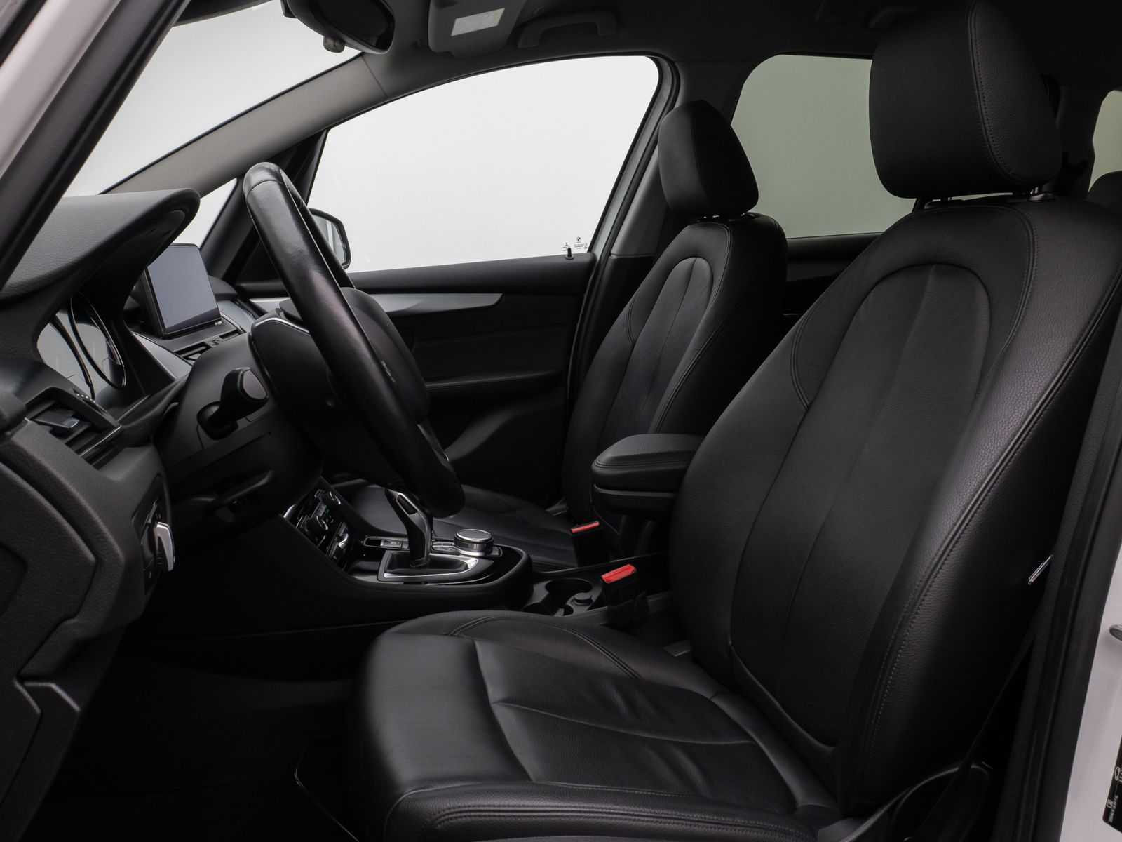 Fahrzeugabbildung BMW 220d Gran Tourer Advantage Kamera HUD Komfort