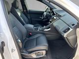 Jaguar E-Pace D200 AWD R-Dyn.SE 20"AHK Pano HUD WinterP - Jaguar E-Pace aus 2024