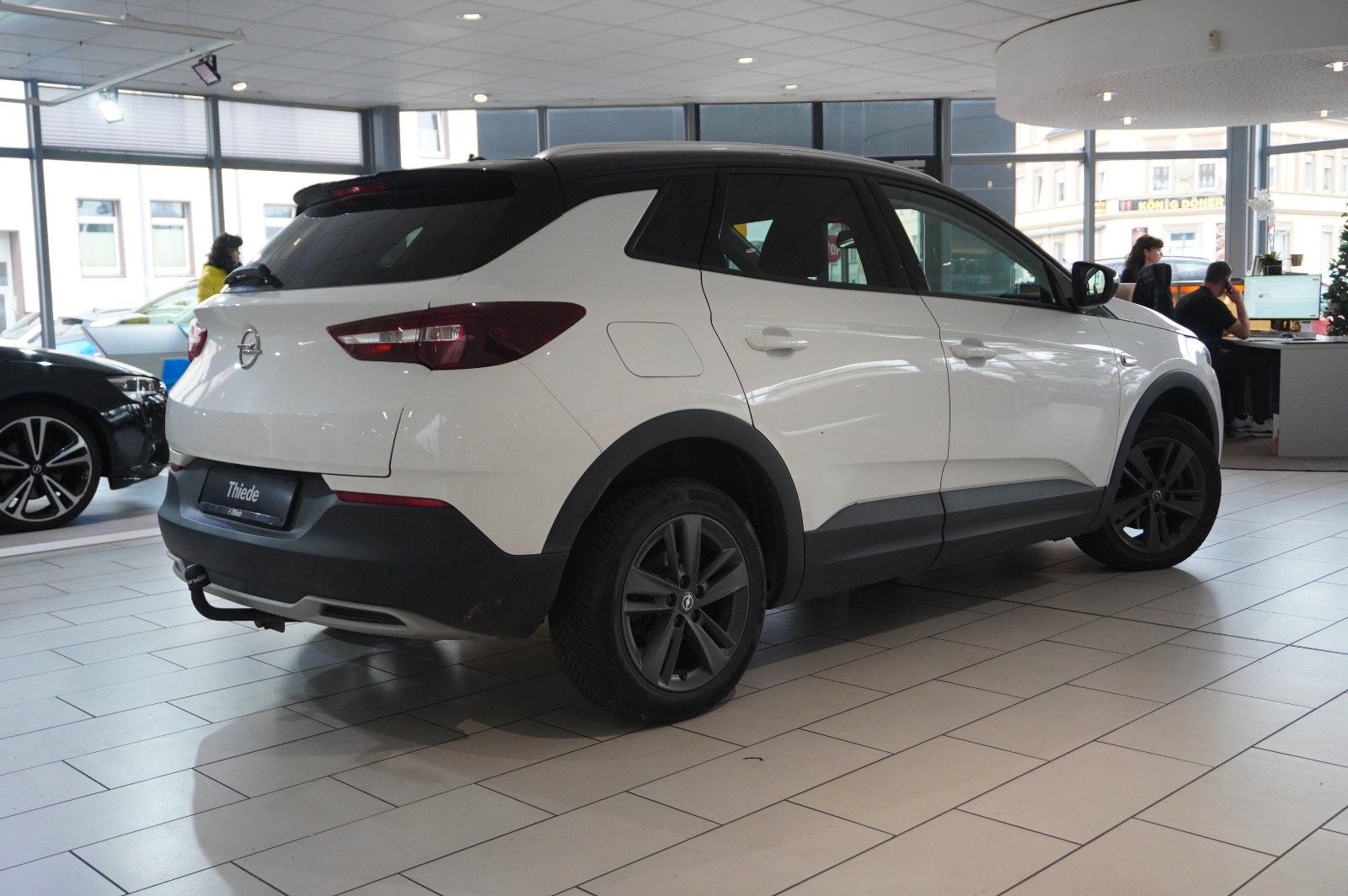 Fahrzeugabbildung Opel Grandland 1.5D AHK/KAMERA/SHZ/LHZ/FSH/ALU/ACC