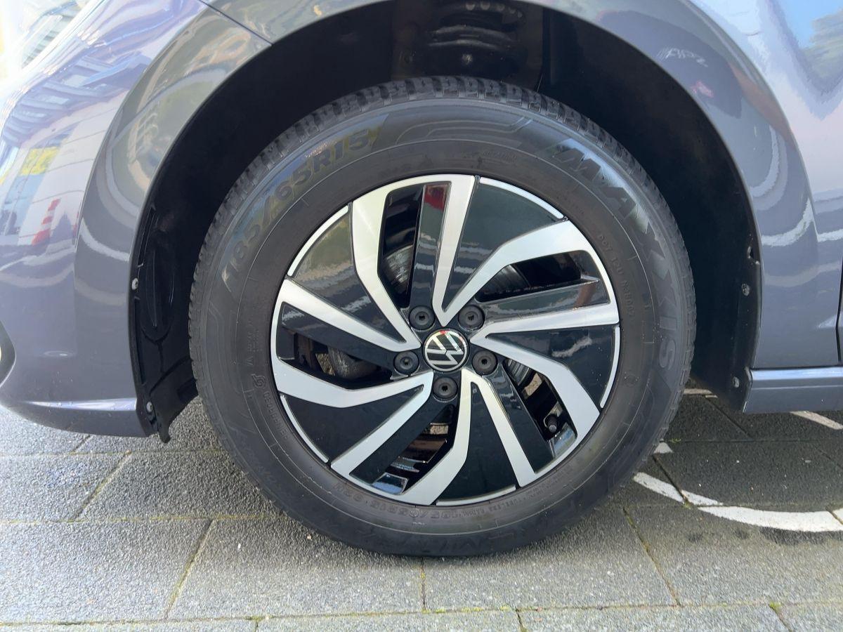 Volkswagen Polo Life 1.0 TSI DSG CarPlay Sitzheizung PDC