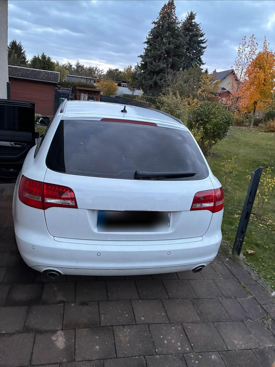 Audi Quattro 2011 — photo 15