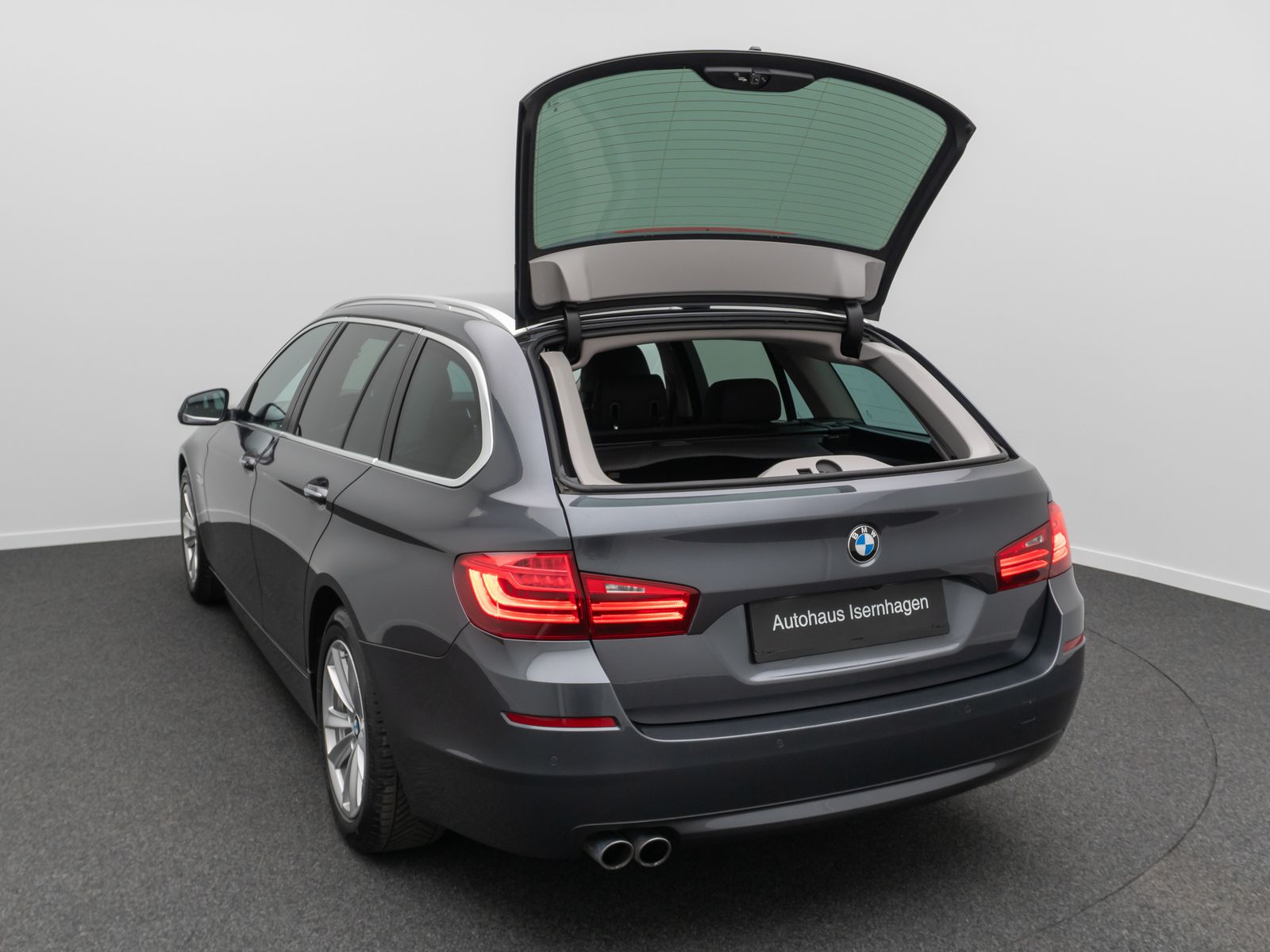 Fahrzeugabbildung BMW 520d  Aut Kamera NaviBusiness HiFi BiXenon Leder