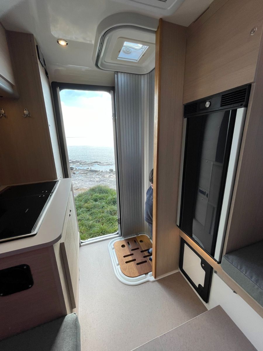 Fahrzeugabbildung Andere OVERLANDER 240