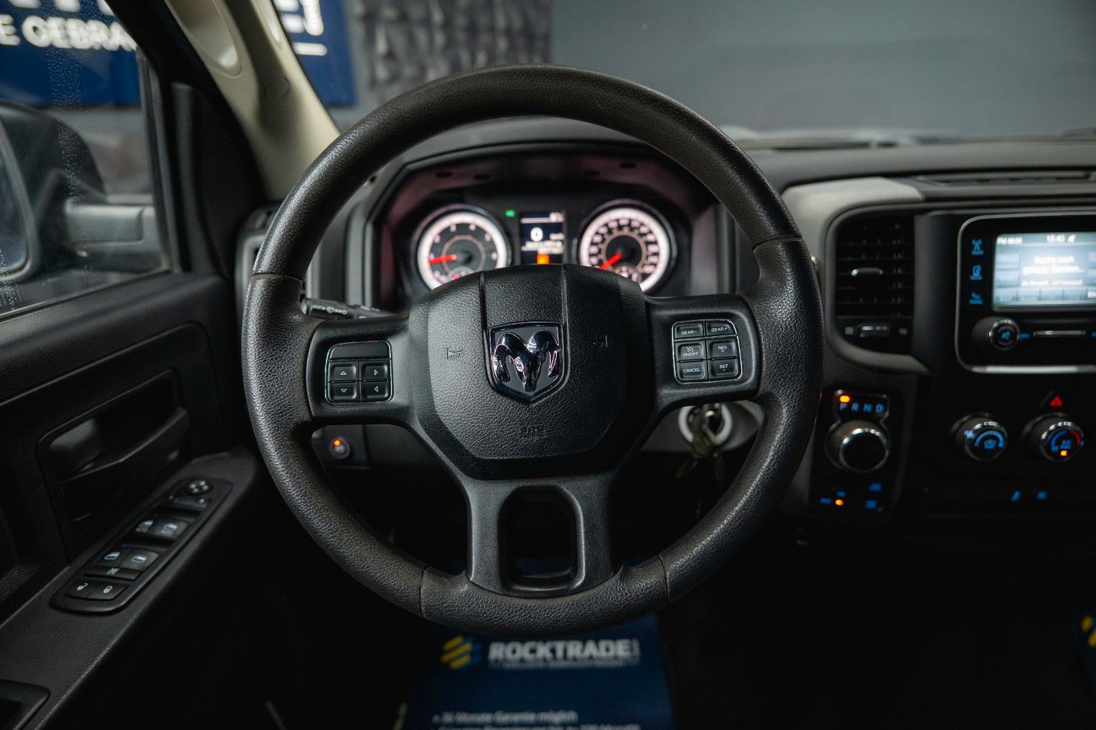 Fahrzeugabbildung Dodge RAM 3.6 V6 4x4 LONGBED Offroad *LPG*6 Sitze*