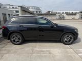 Mercedes-Benz GLC 200 4MATIC - schwarze Mercedes-Benz 200