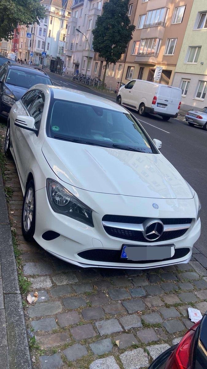 MERCEDES-BENZ Mercedes-Benz CLA 200d zum verkaufen