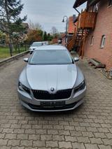 Skoda Superb 1.4 TSI Active Active 2Hd Top Zustand 