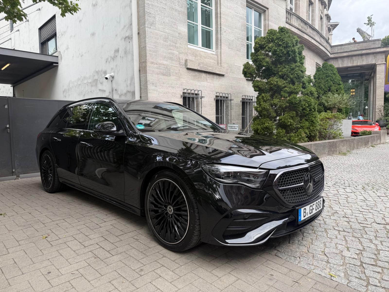 Mercedes-Benz E 220d AMG-Superscreen-Garantie MB100-VOLL 