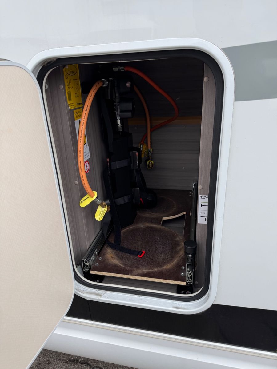 Fahrzeugabbildung Hobby T 65 HFL Optima on Tour Hubbett