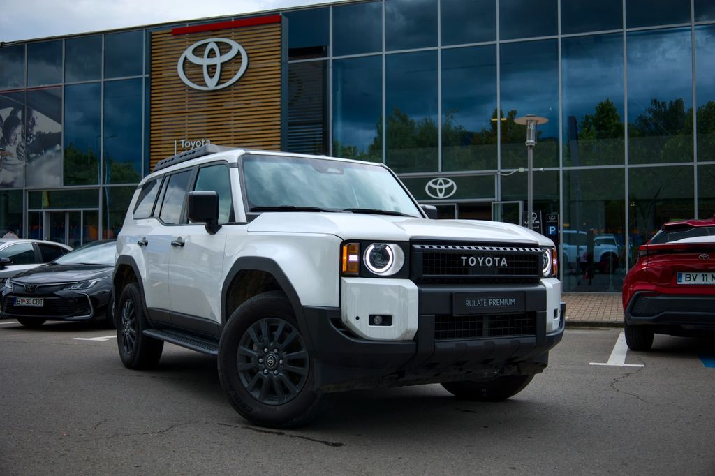 Image of Toyota Land Cruiser