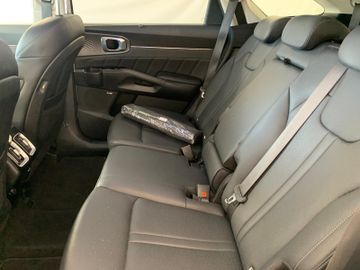 KIA Sorento - 11