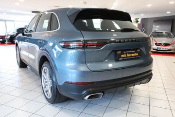 Porsche Cayenne - 6