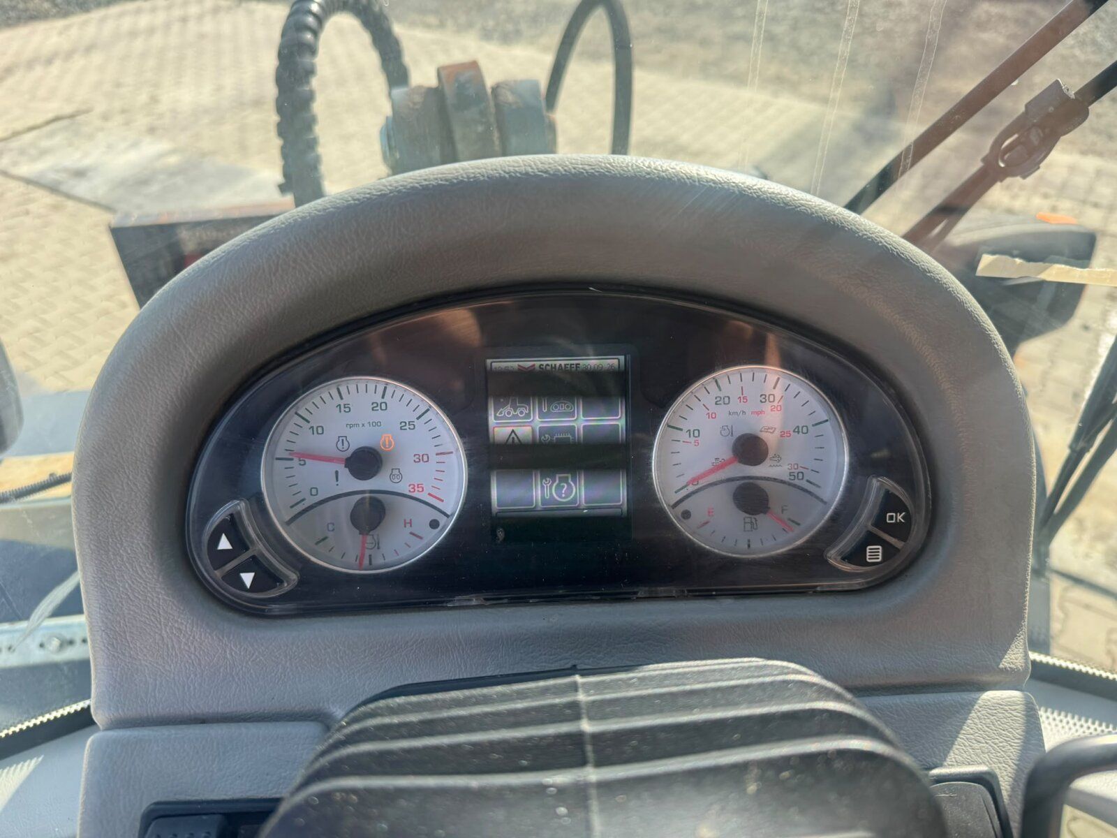 Fahrzeugabbildung Terex V80 Radlader 4 in 1 Schaufel / 3347 h Klima