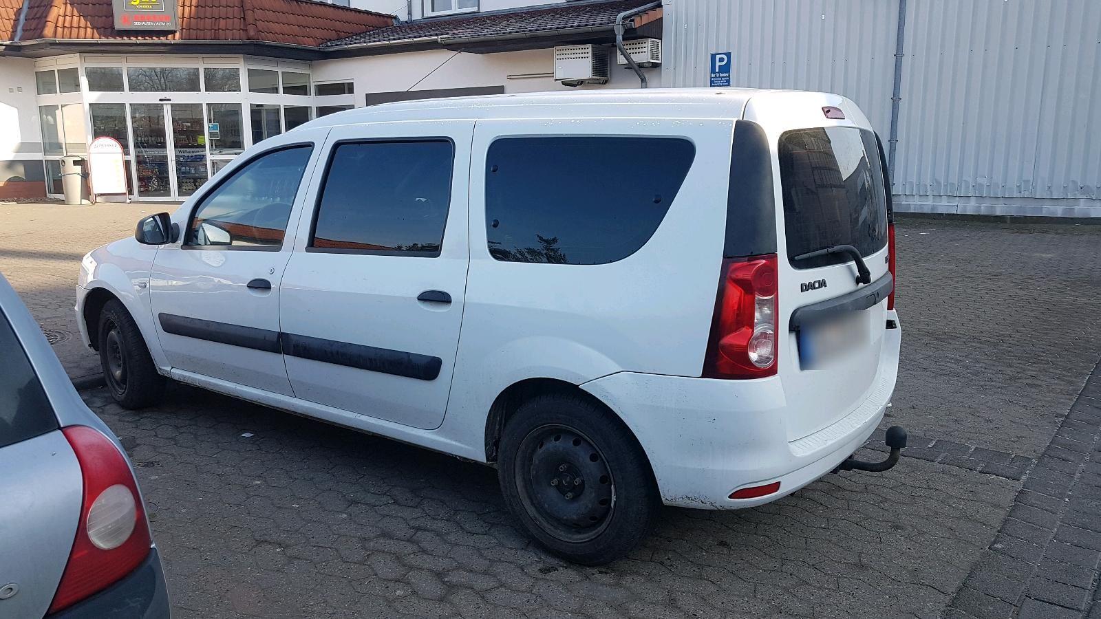 Dacia Logan 2012 — photo 13