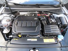 VW Passat Variant 2.0 TDI Business LED Nav Ahk Lane VW Passat Variant 2.0 TDI Business LED Nav Ahk Lane